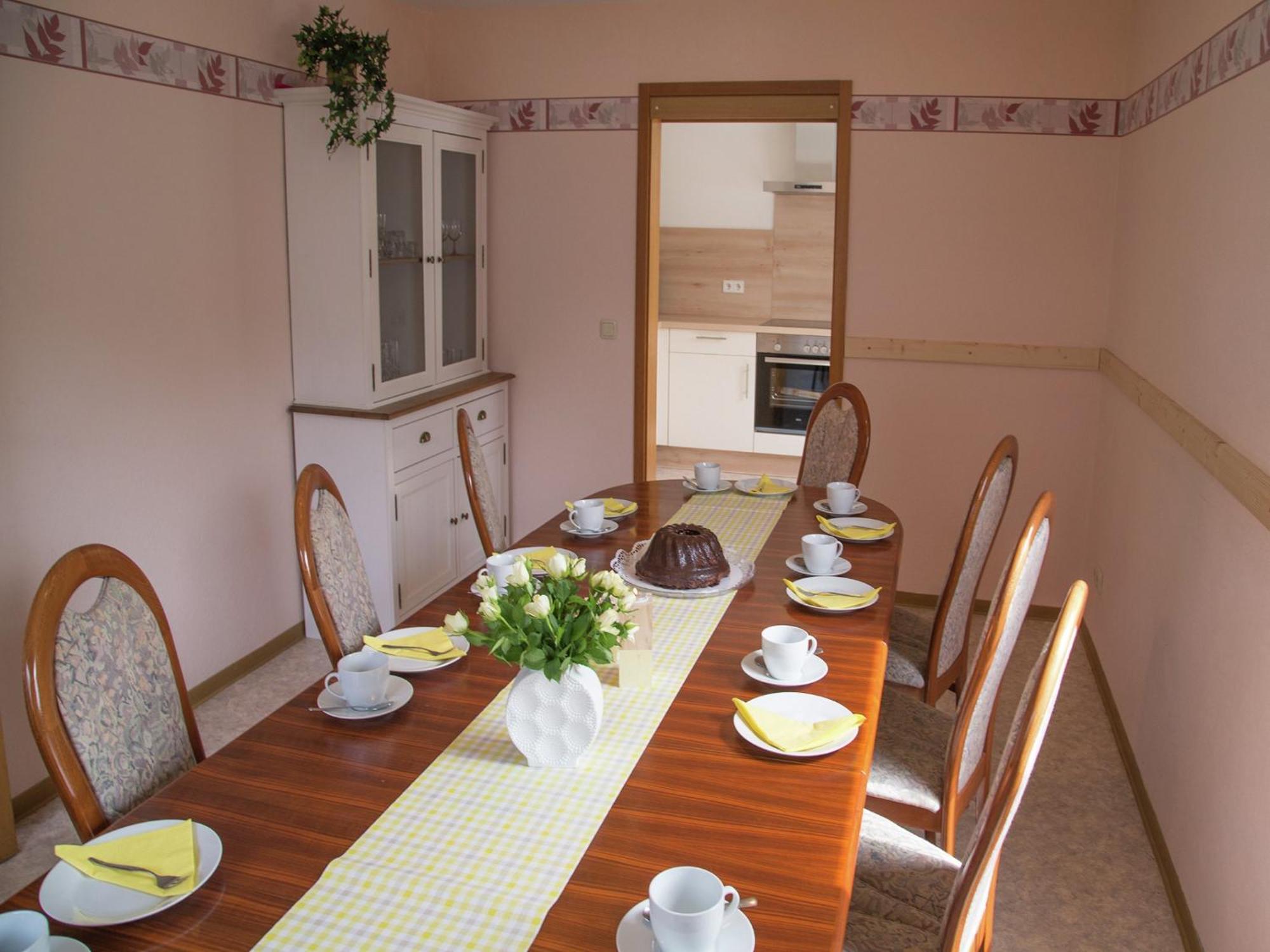 Spacious Holiday Home In Ulmen Near The Centre Exteriör bild